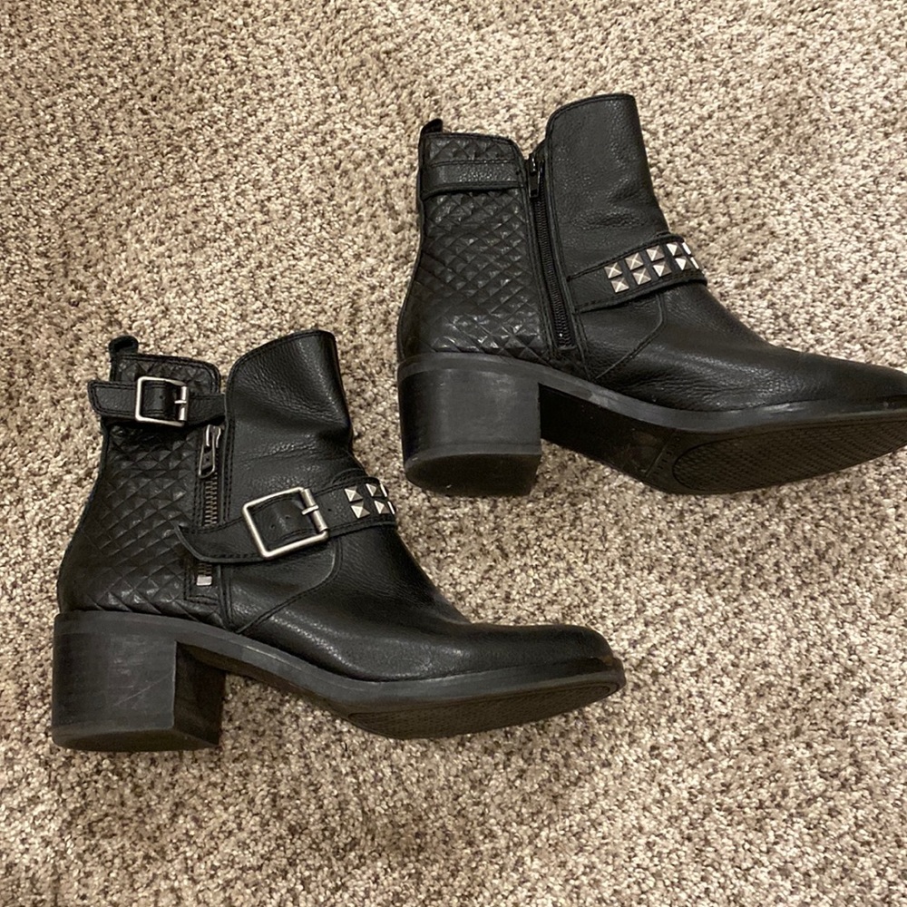 LUCKY BRAND Black Booties - Size 8.